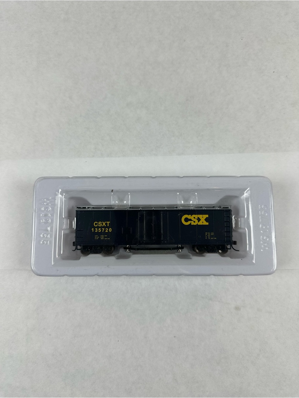 CSX Model Train Hopper Car - T 135720